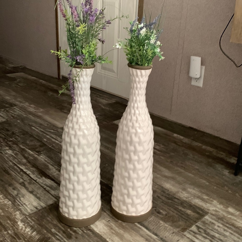 Decorative home vases
